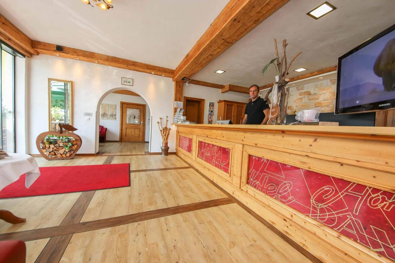 לופר Hotel Dax מראה חיצוני תמונה