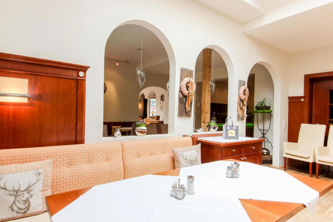 לופר Hotel Dax מראה חיצוני תמונה