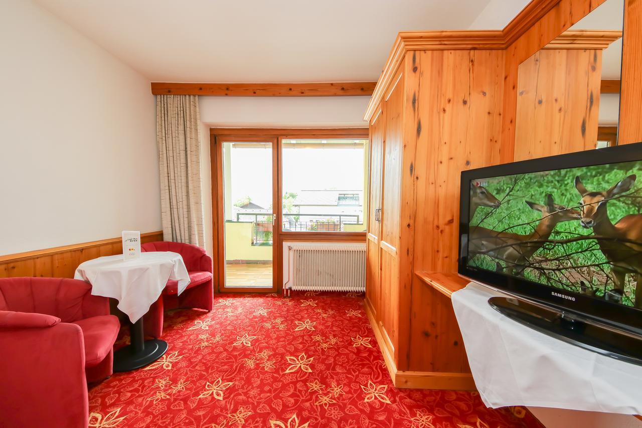 לופר Hotel Dax מראה חיצוני תמונה