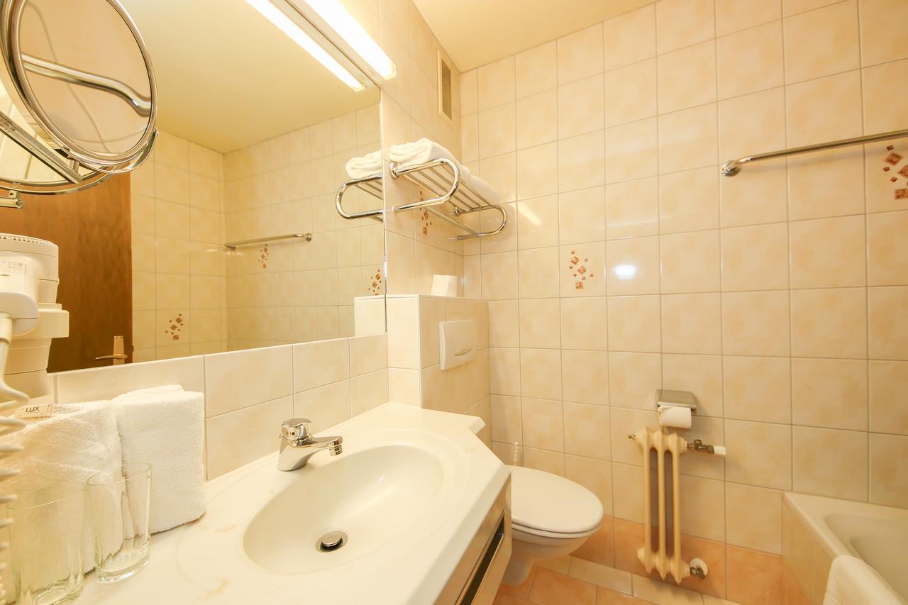 לופר Hotel Dax מראה חיצוני תמונה